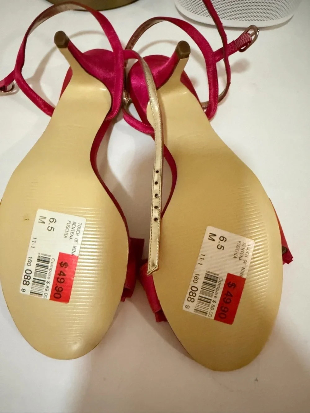 Touch of Nina Hot Pink Ruffle Satin Slingback Sandals Size 6.5 - Picture 2 of 2